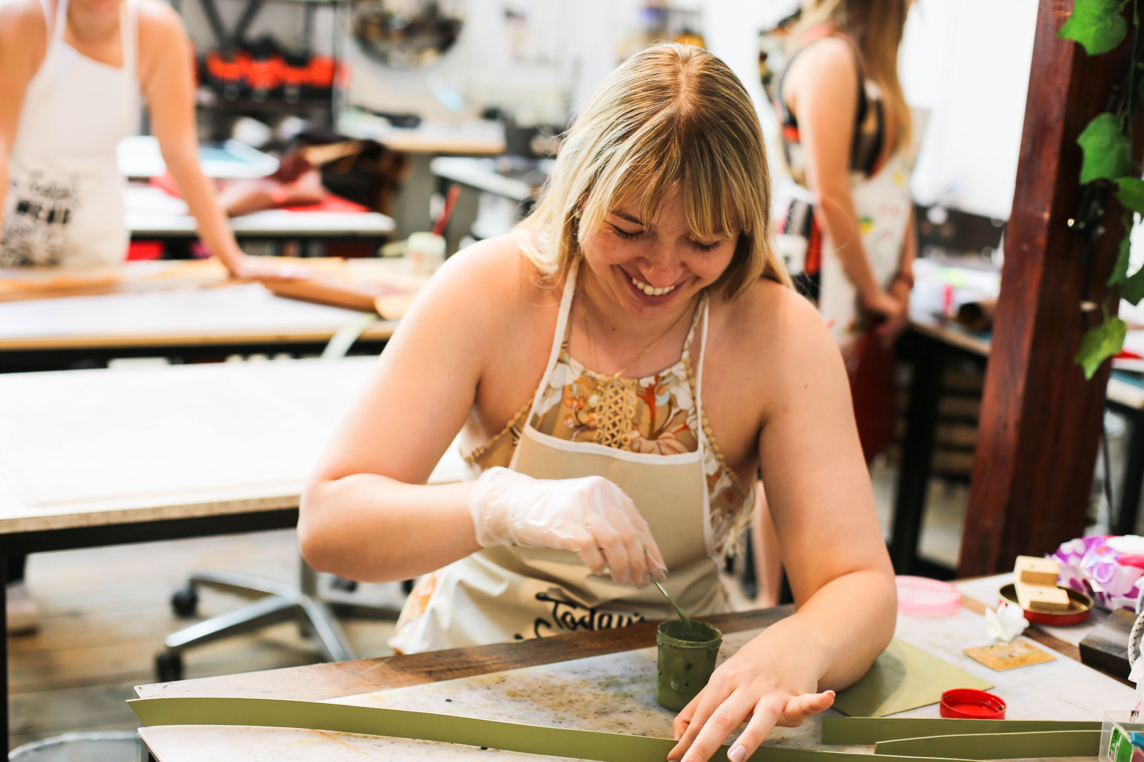 leather workshop at qisabags tbilisi