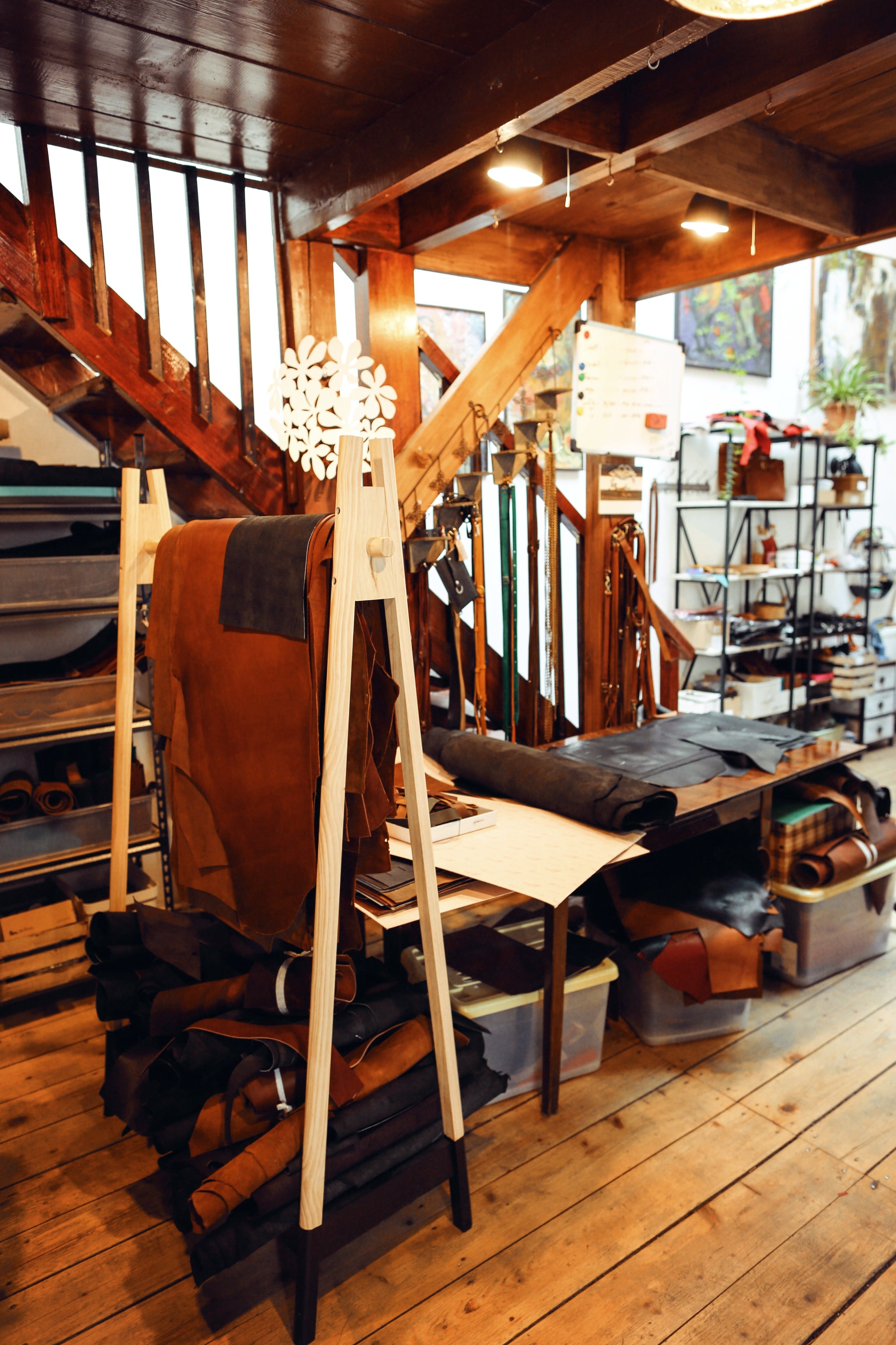 QisaBags leather bags store