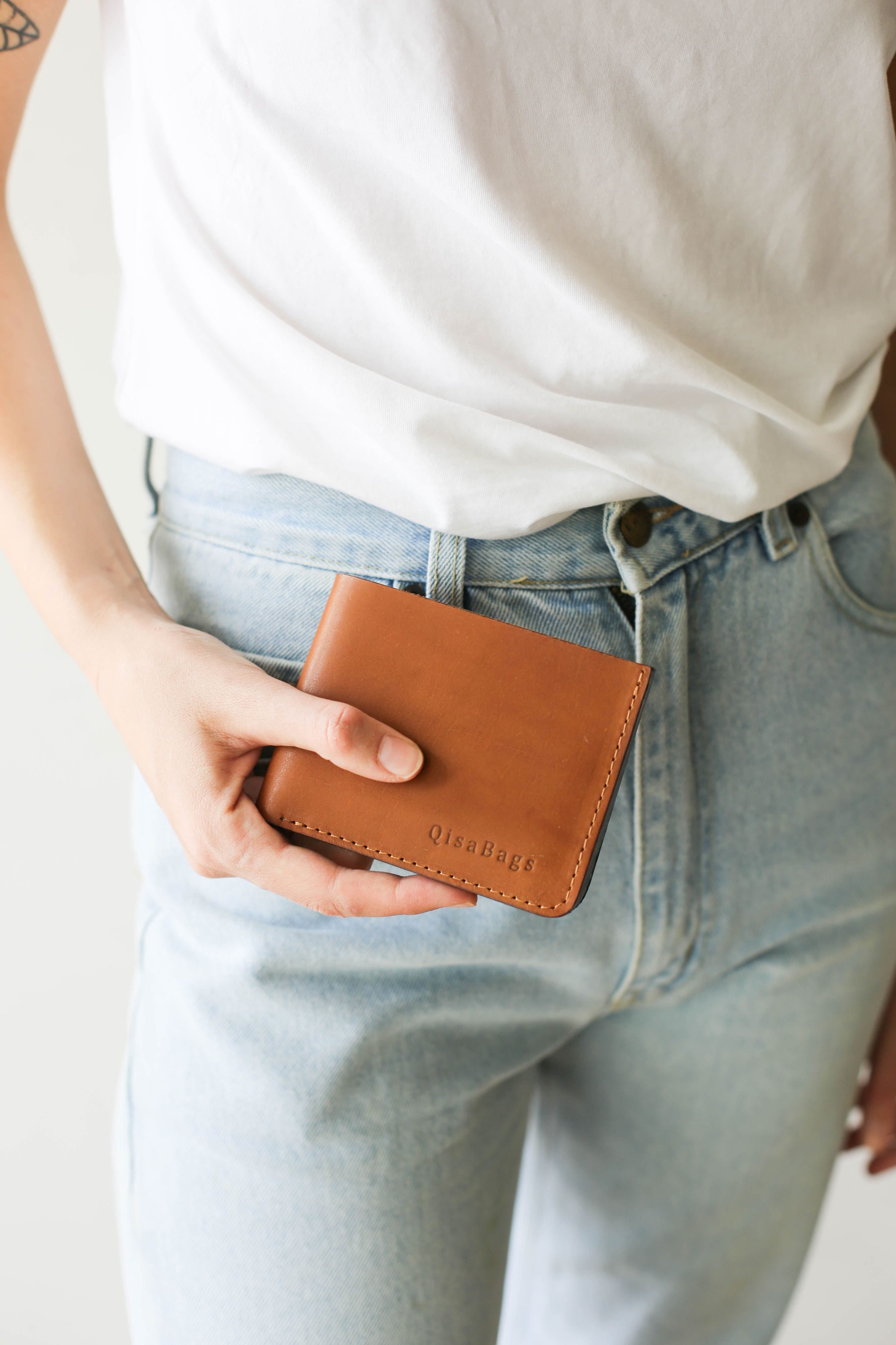 Minimalist brown leather wallet