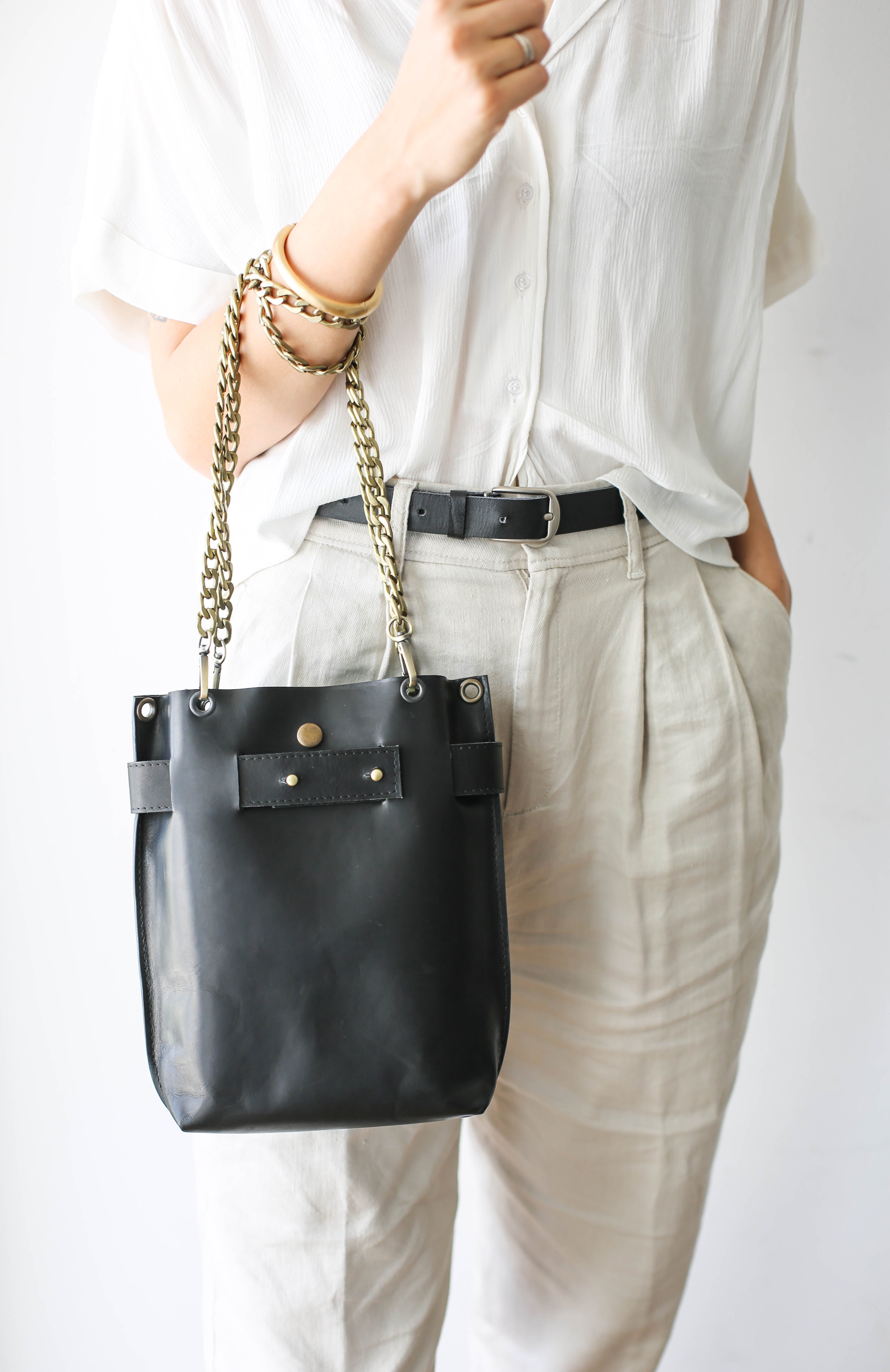 Black Minimal Leather Bag