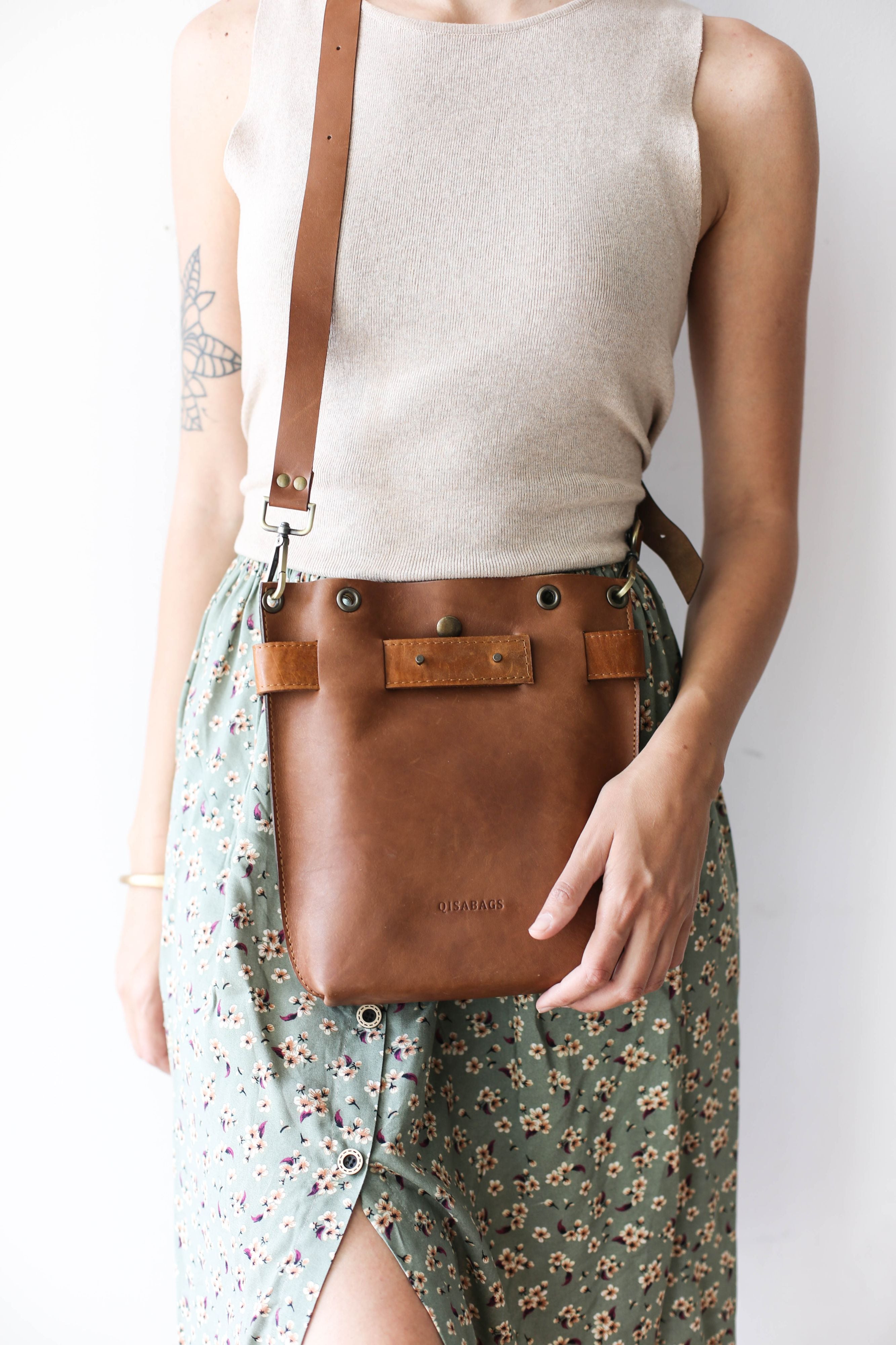 Brown Minimal Leather Bag