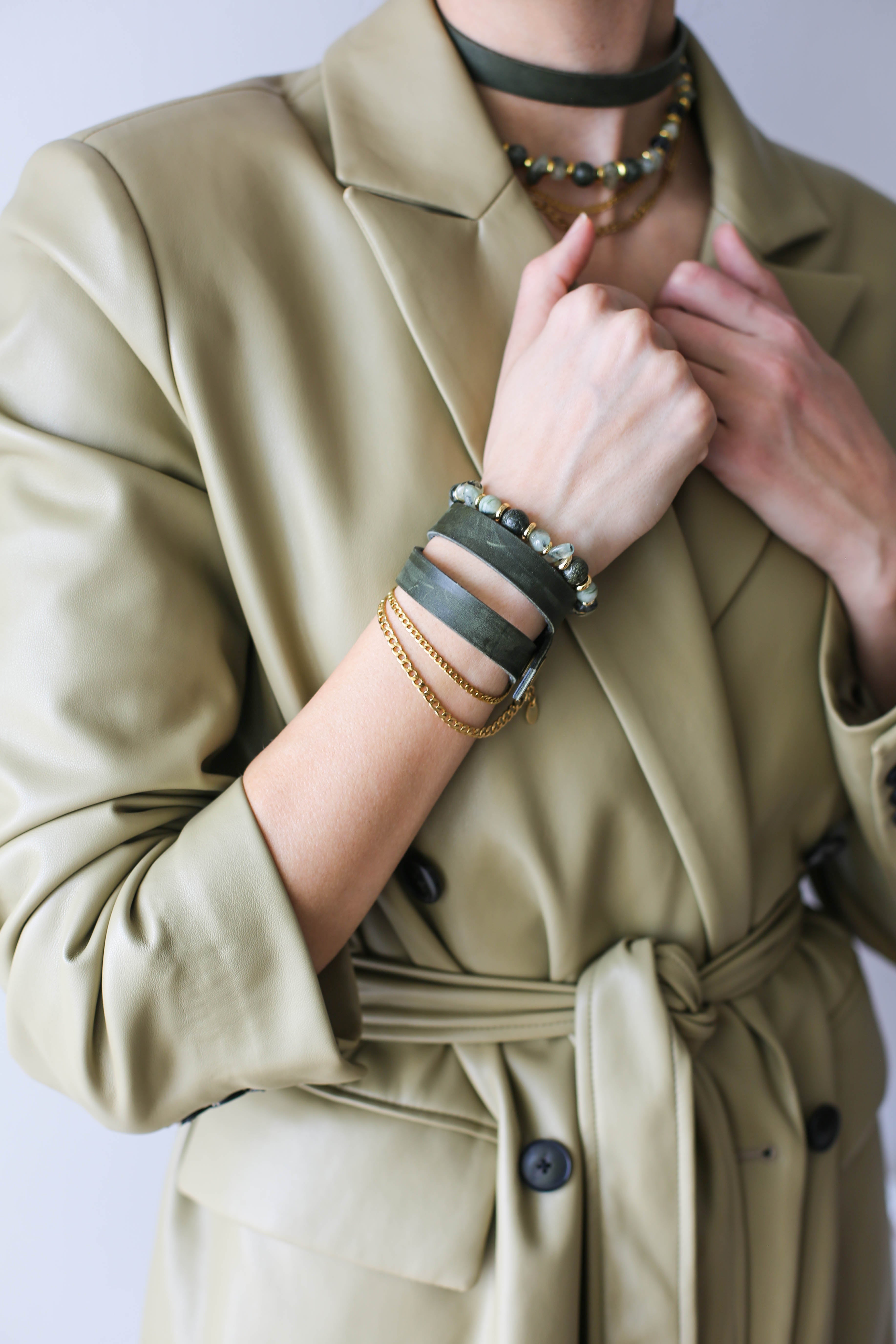 Green Quartz Leather Bracelet