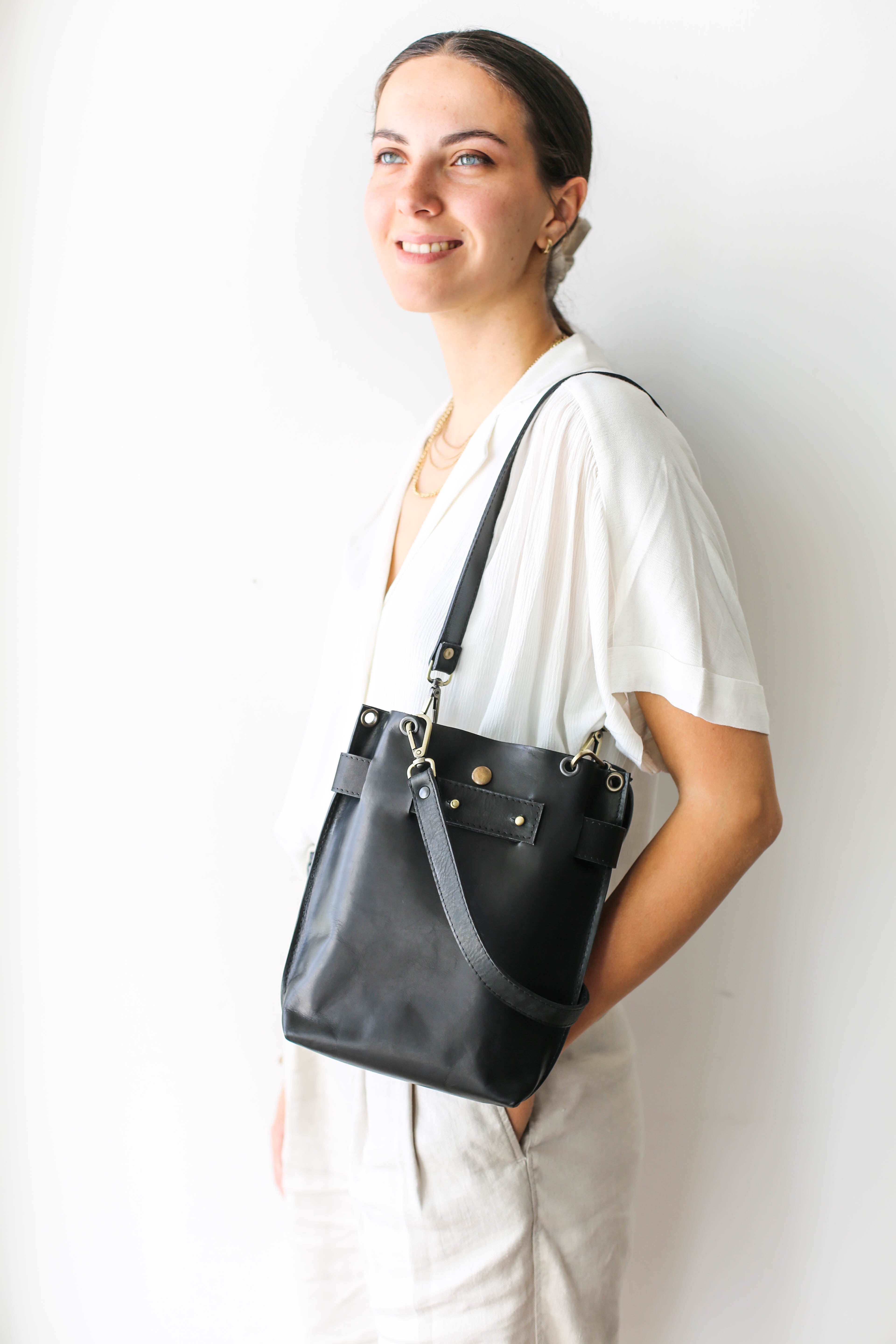 Black Minimal Leather Bag