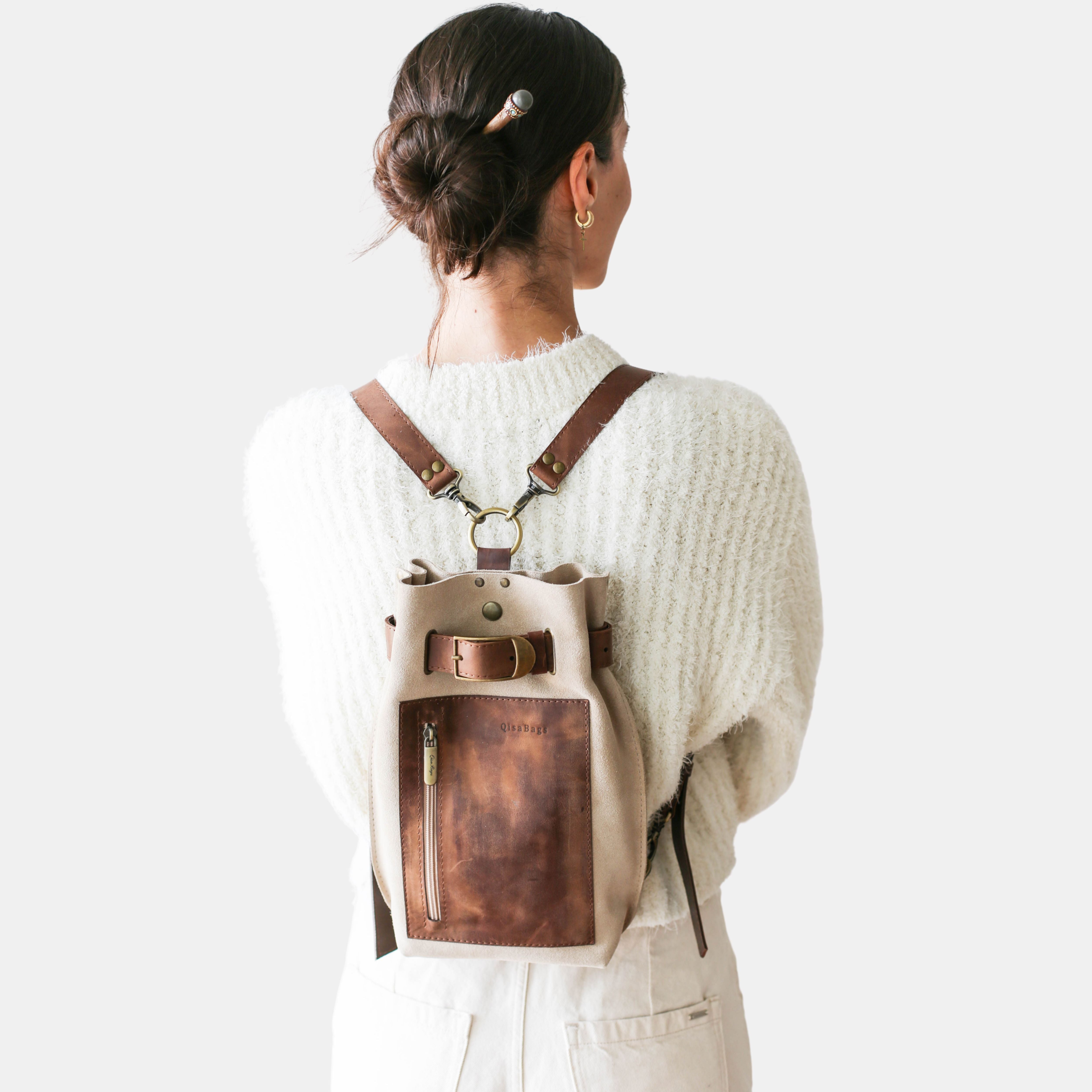 バックパック・リュック FENDI Backpacks and Bumbags Women Fabric Brown/Beige F82178 Matilda Suede Shoulder Bag - Final Sale - Qisabags