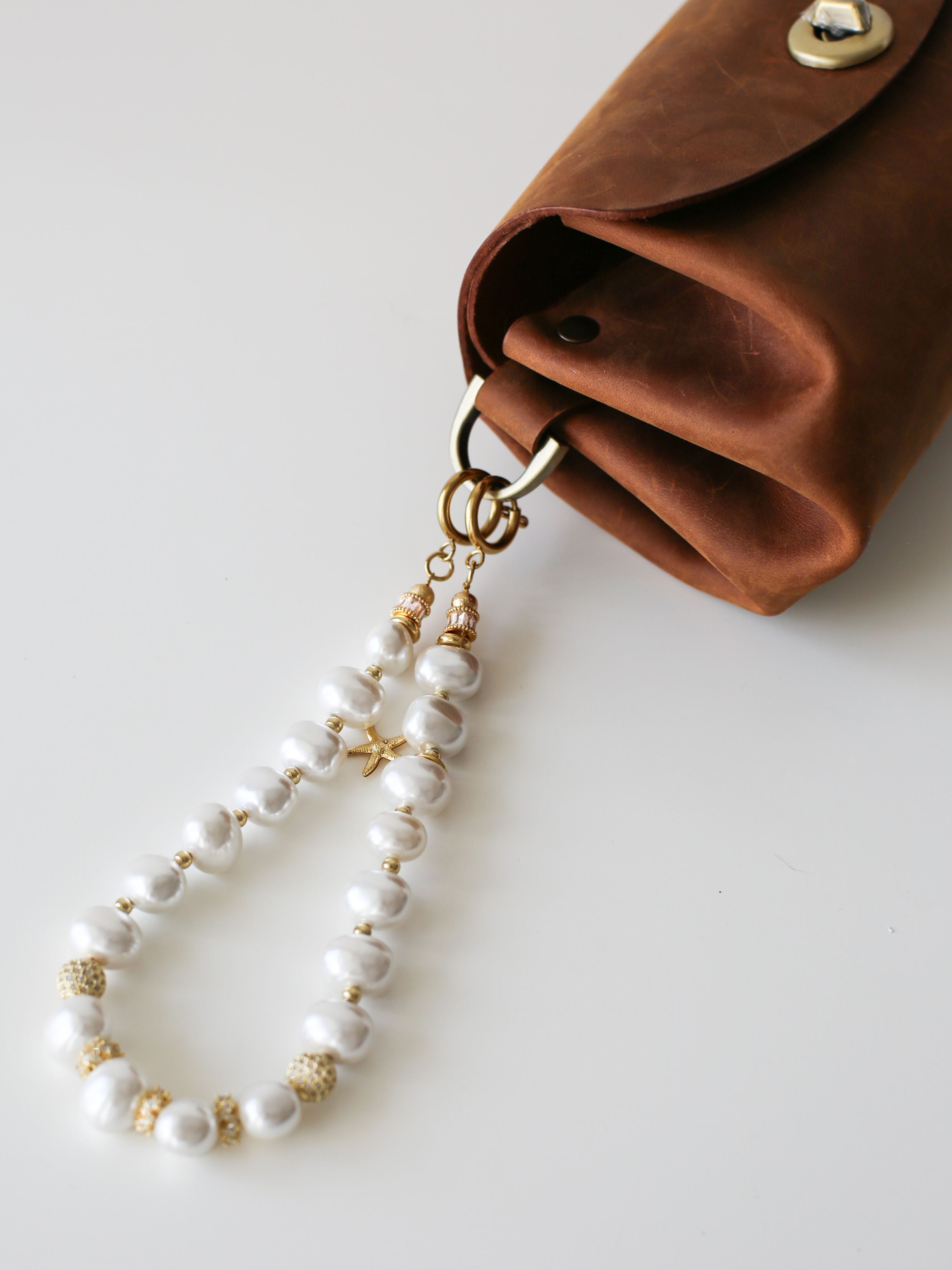 Short Pearl Strap