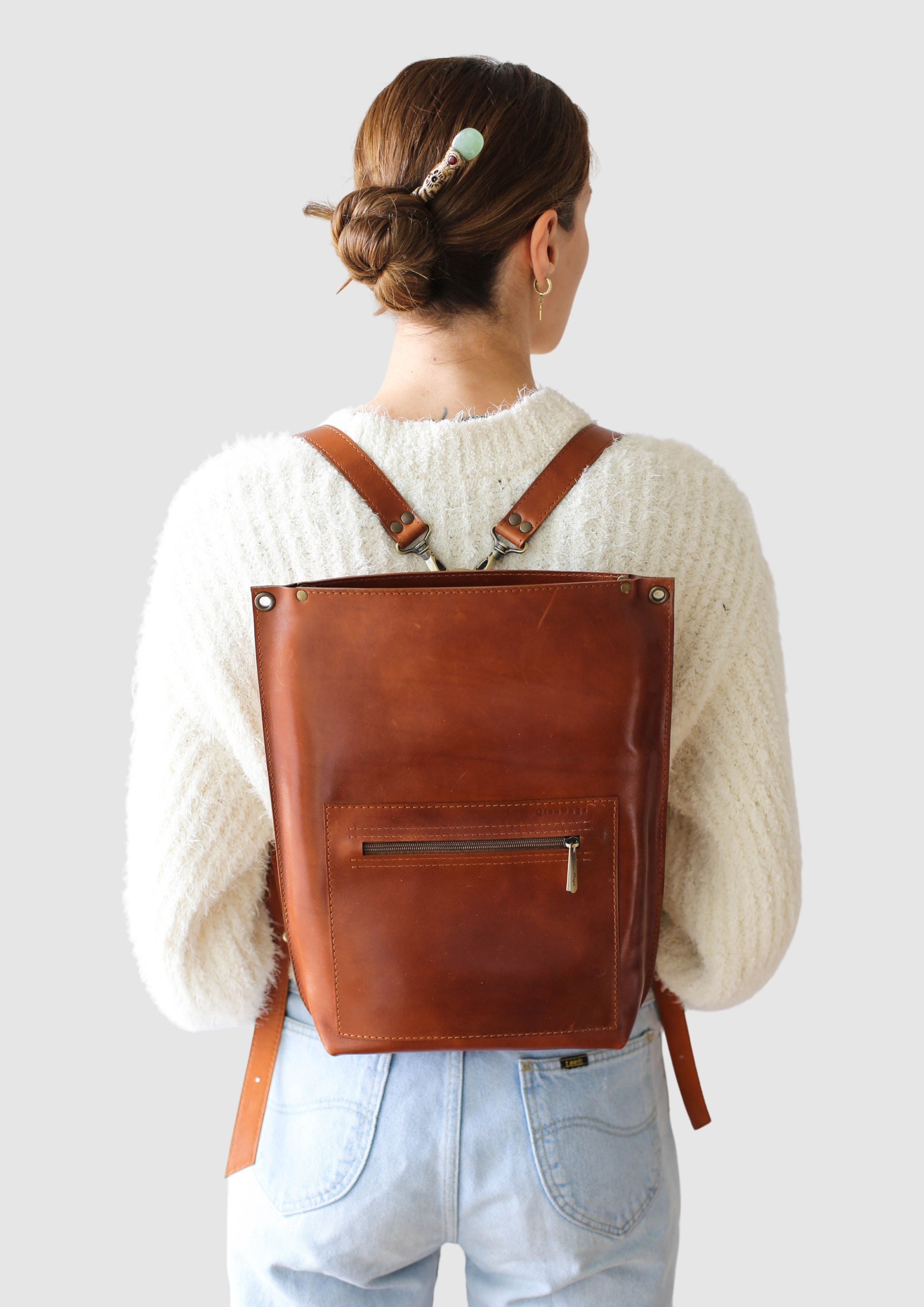 Brown leather laptop bag with zipper