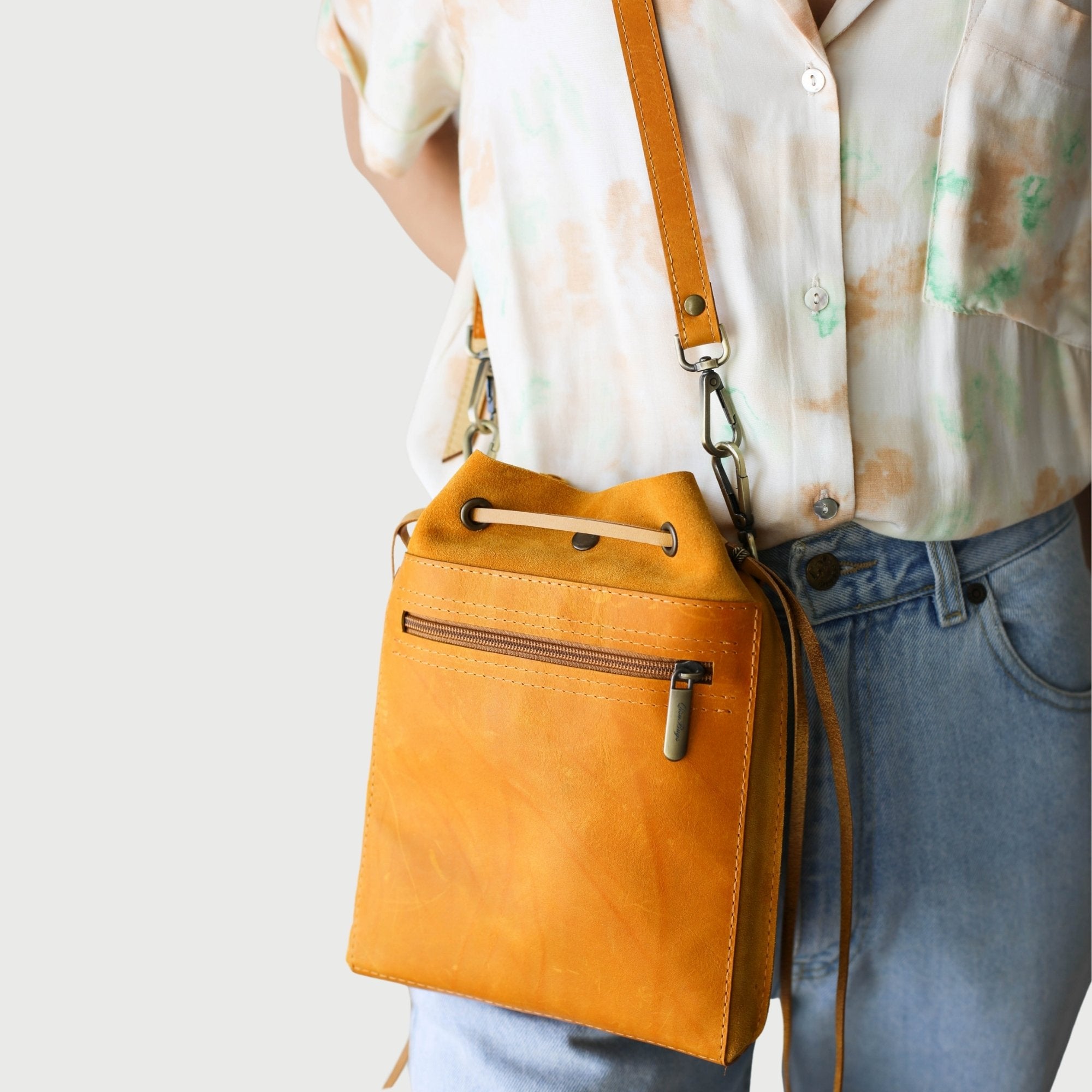 MAKU Mini Suede Bag