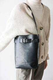 black leather shoulder bag