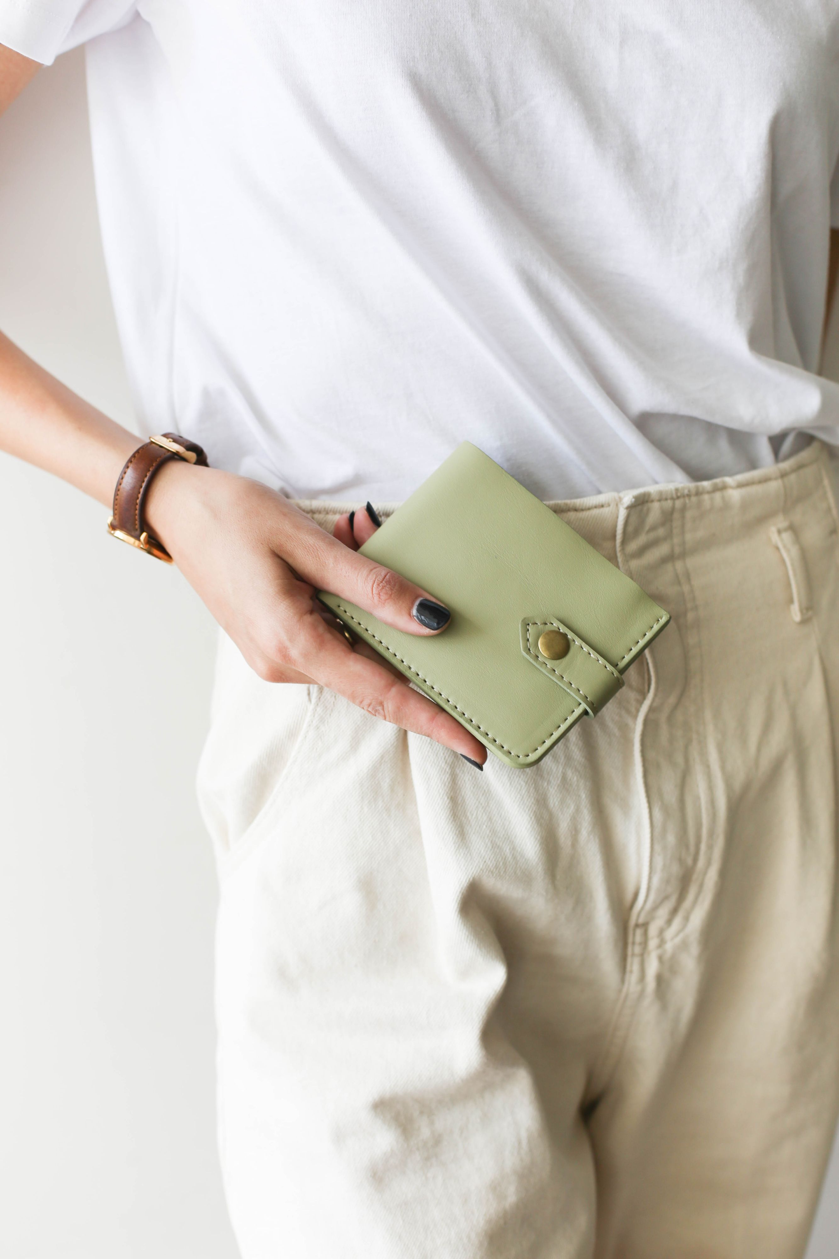 women's bifold leather wallet