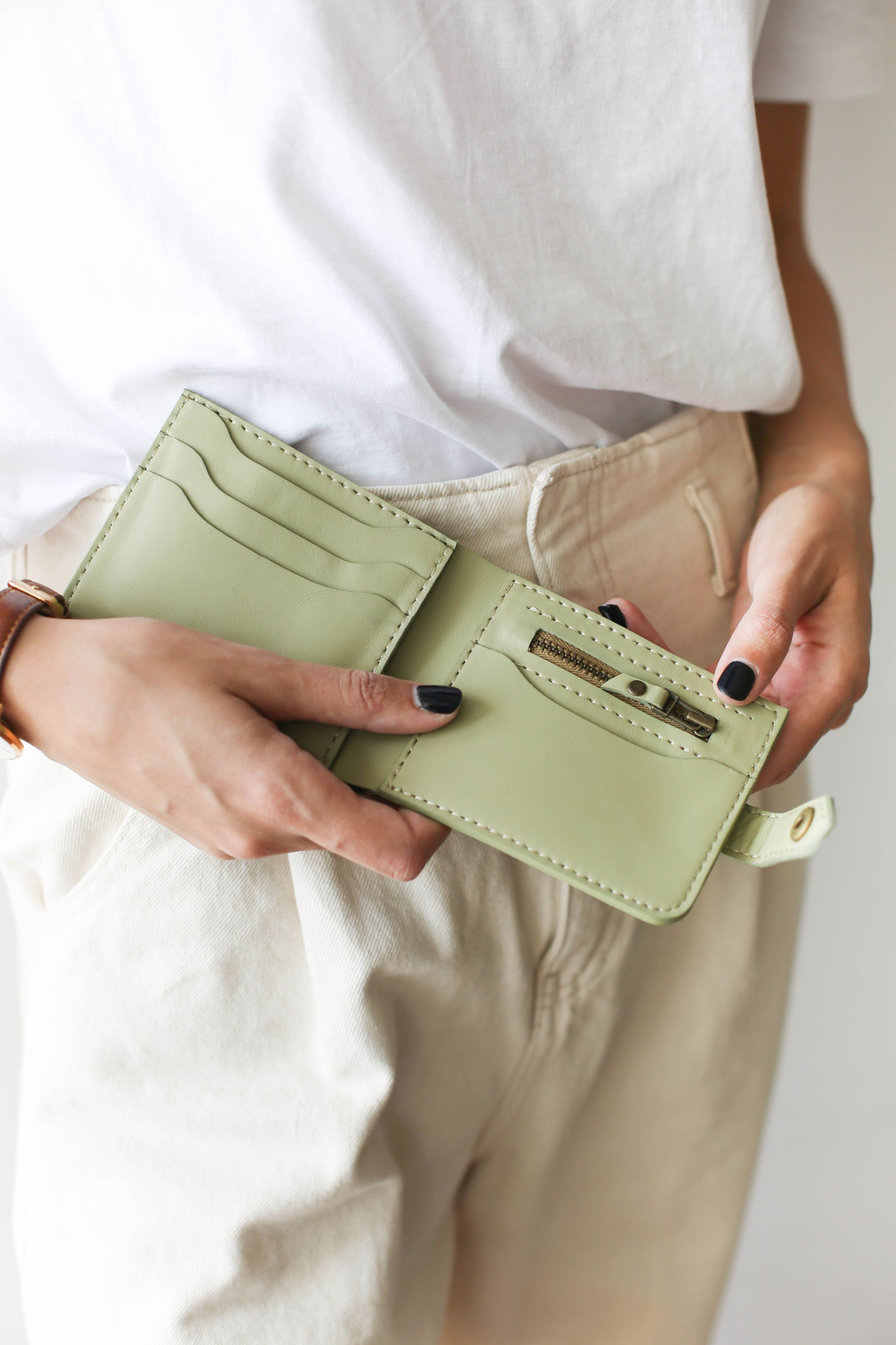 olive green leather wallet