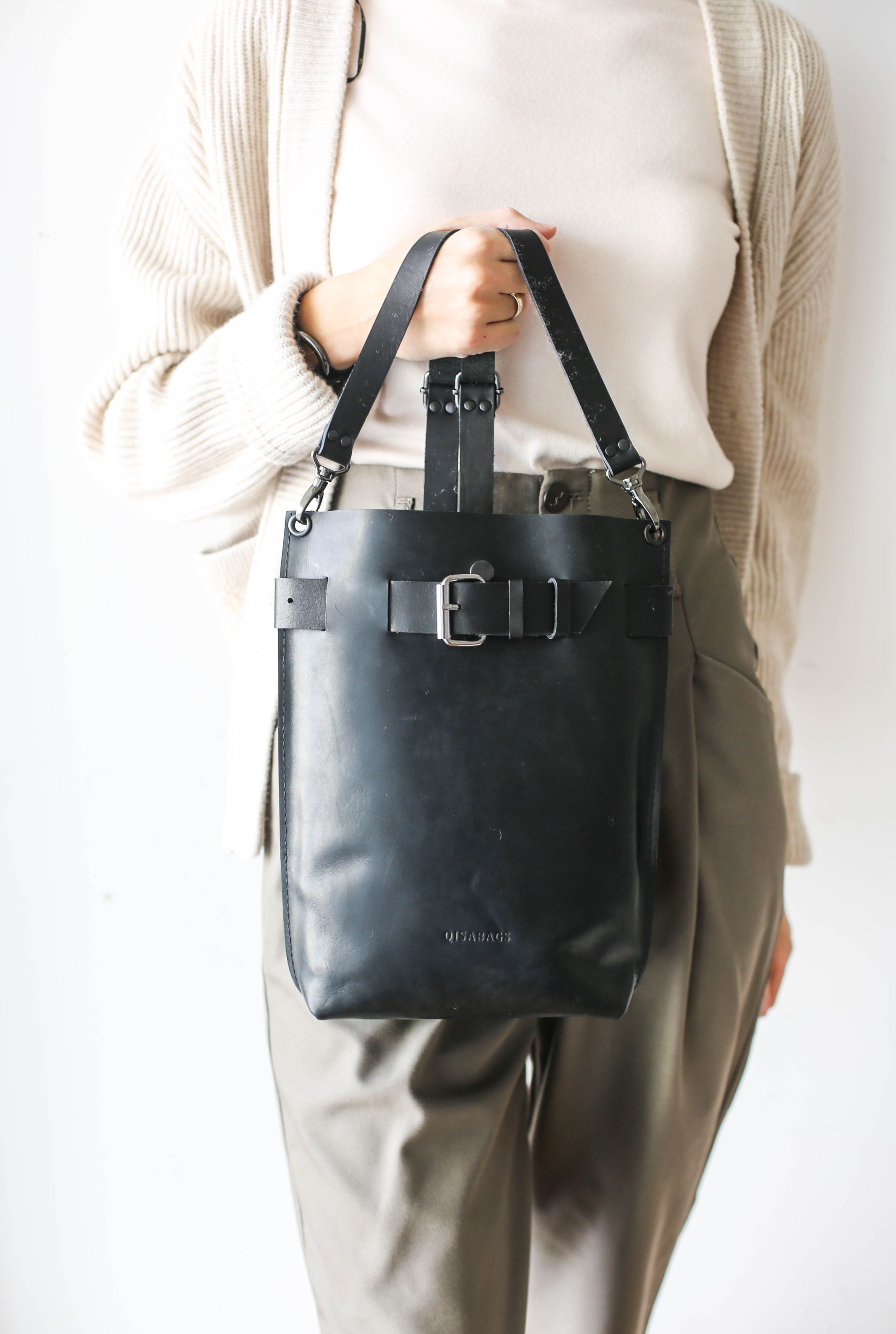Chunky Black Leather Shoulder Bag | Women's | QisaBags