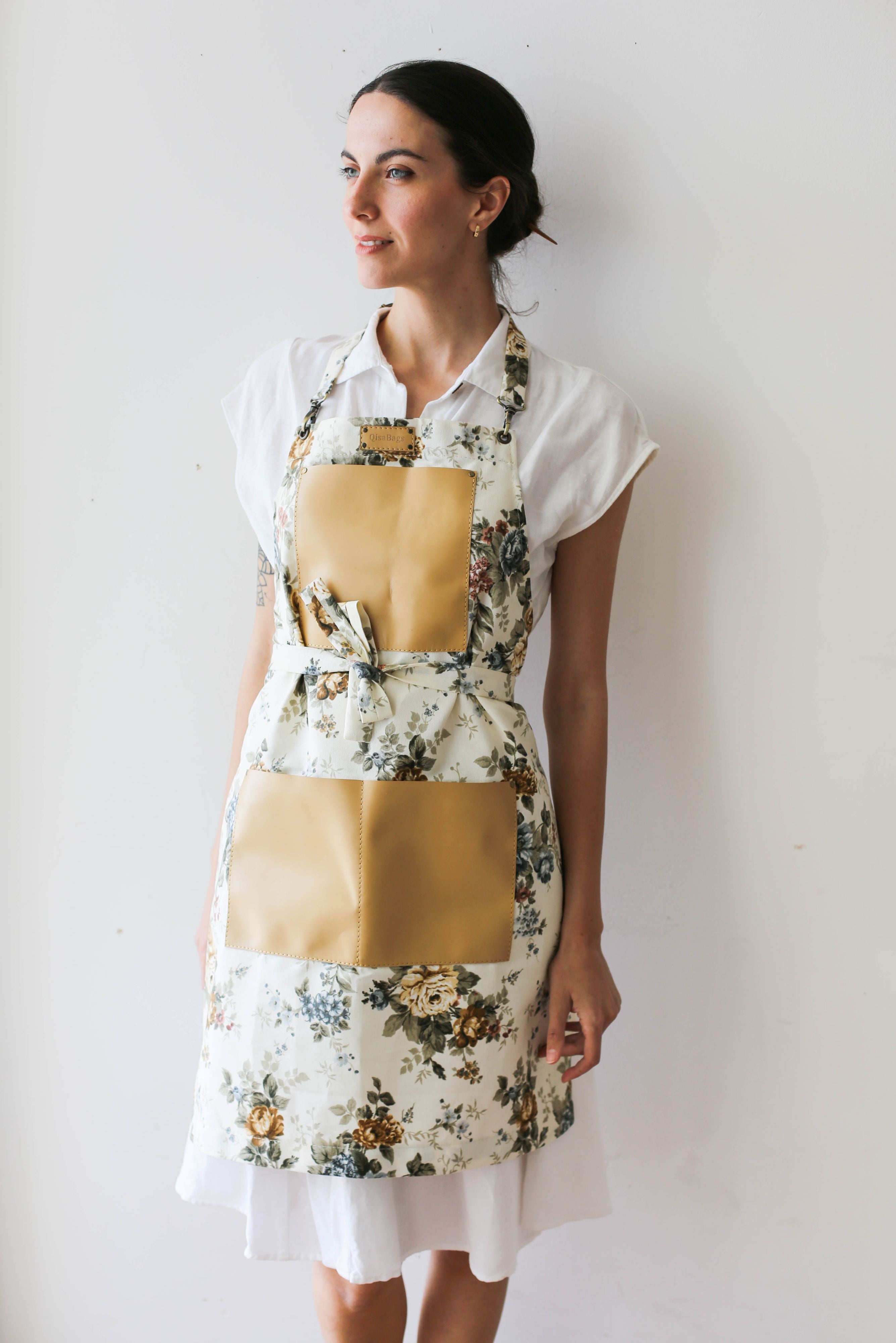 Leather Apron | Women's Vintage Aprons | Gardening Aprons