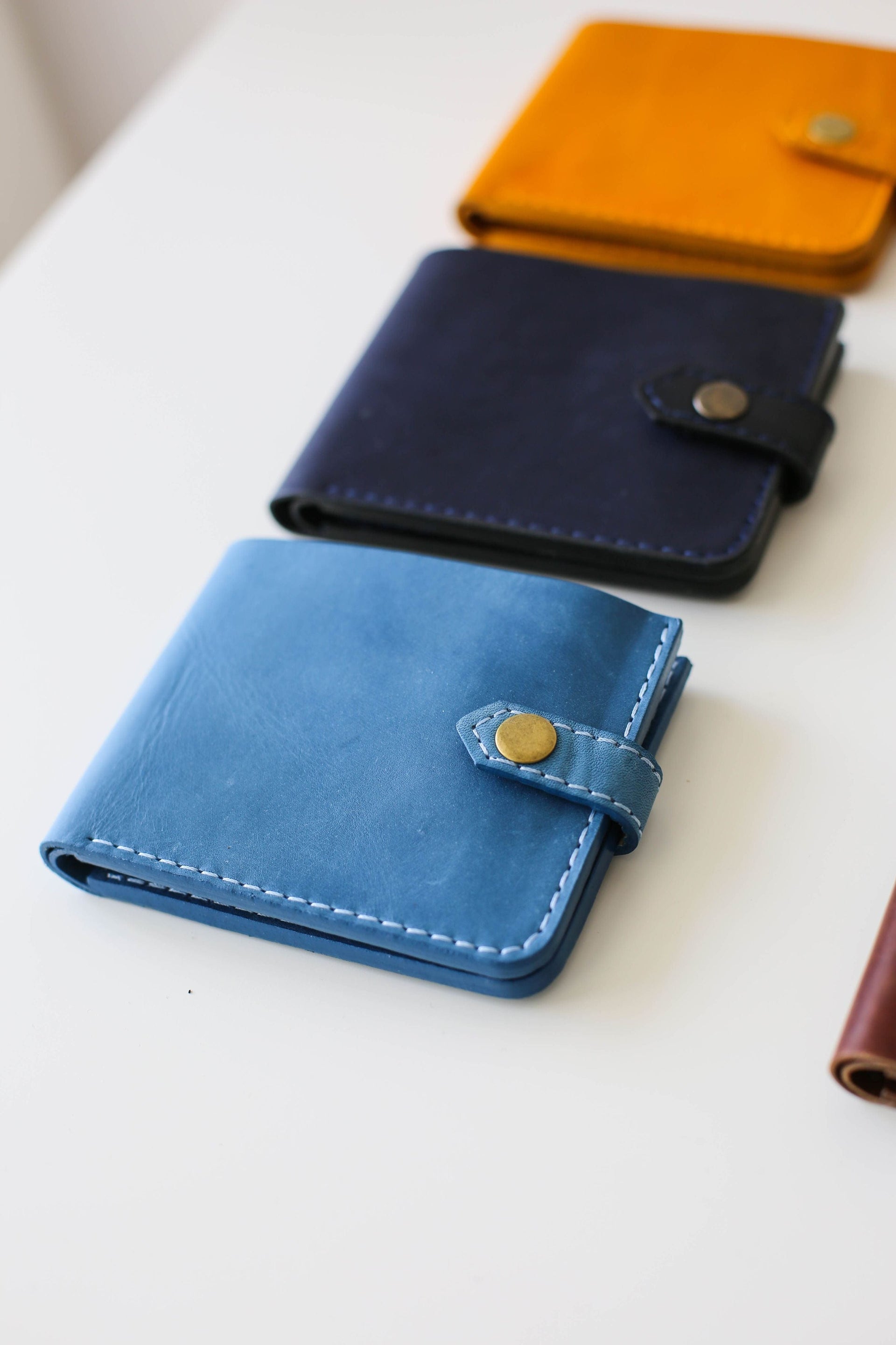 leather slim wallets