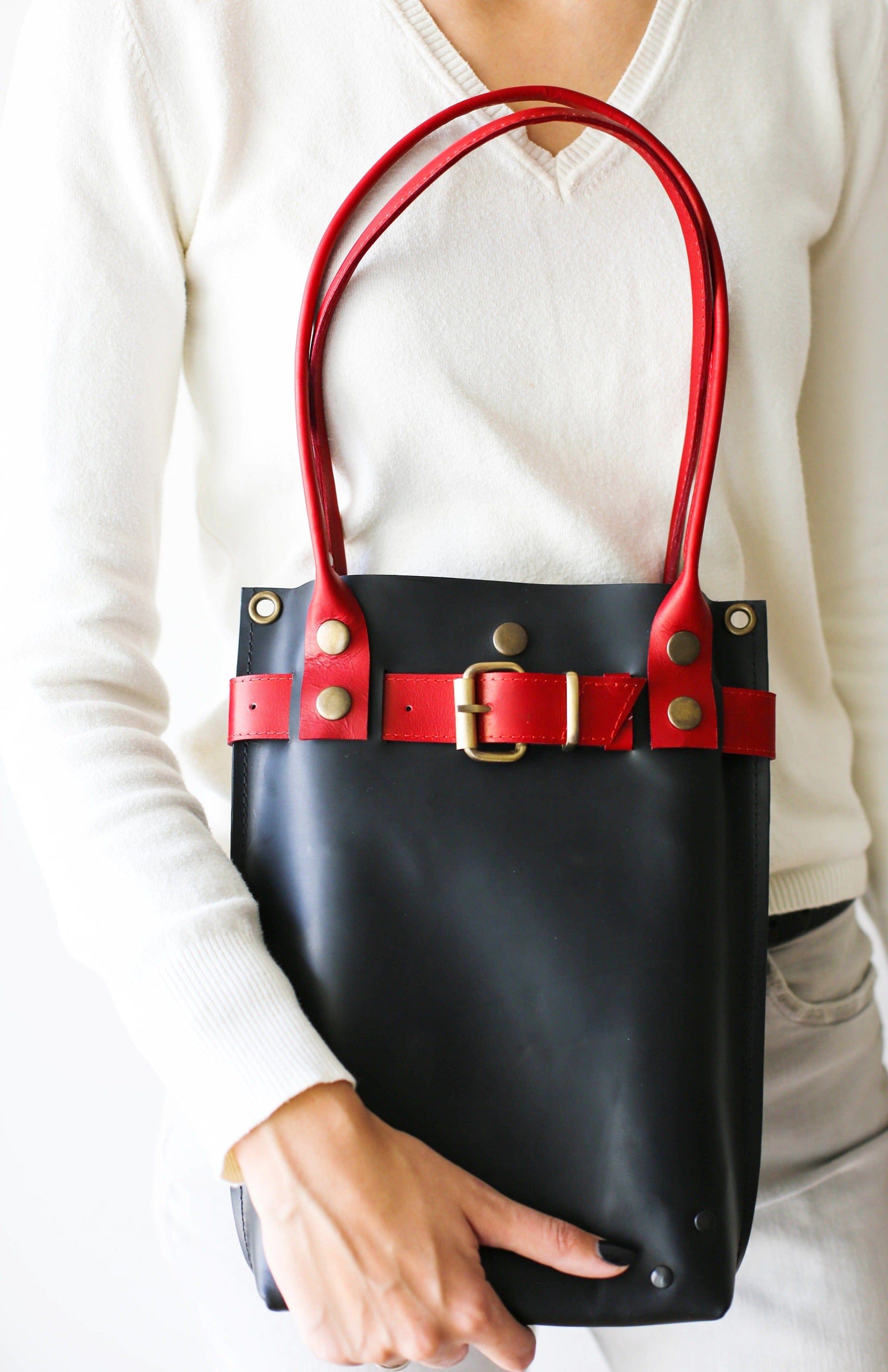 purse black leather