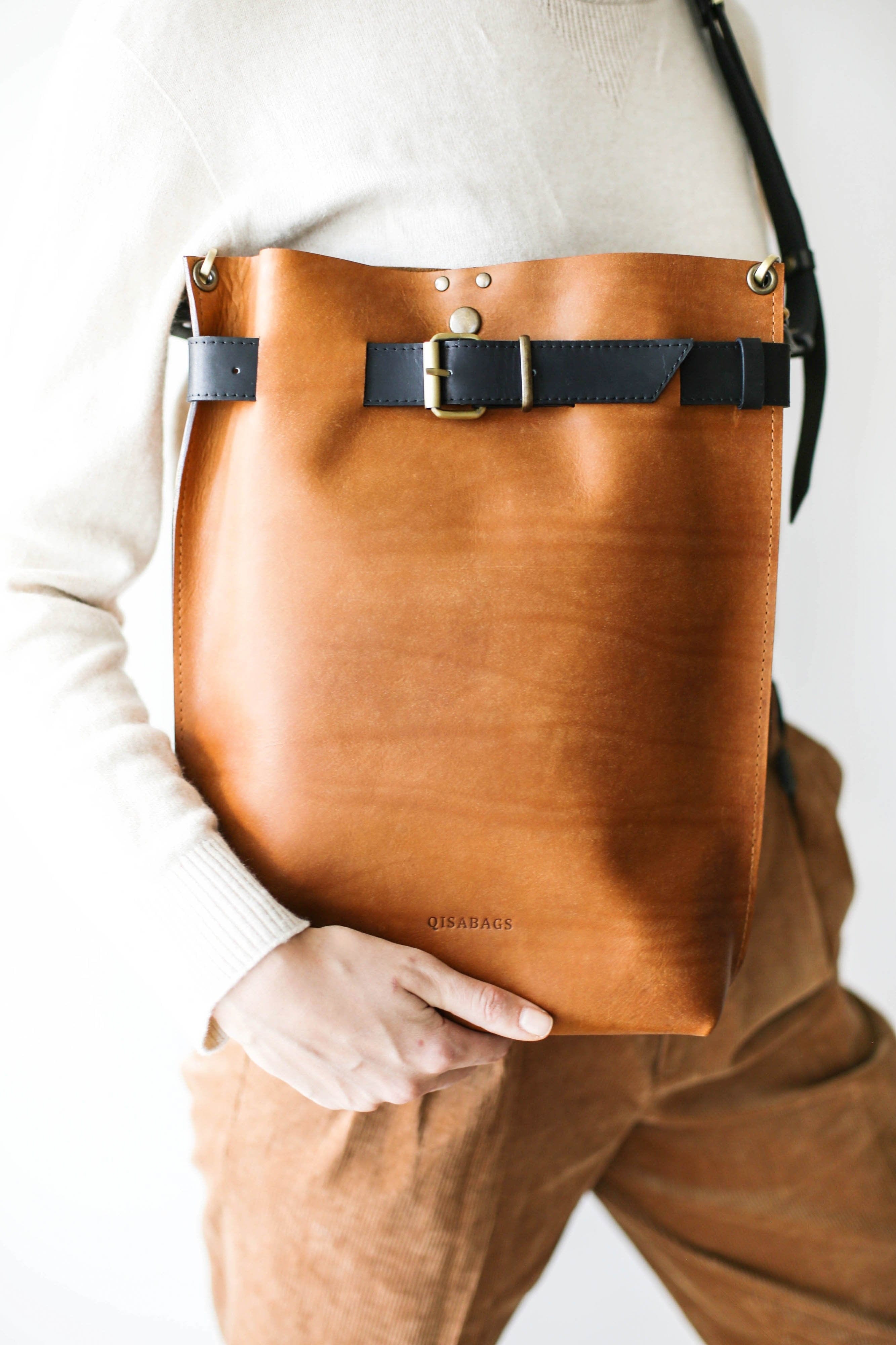 Handmade leather purse