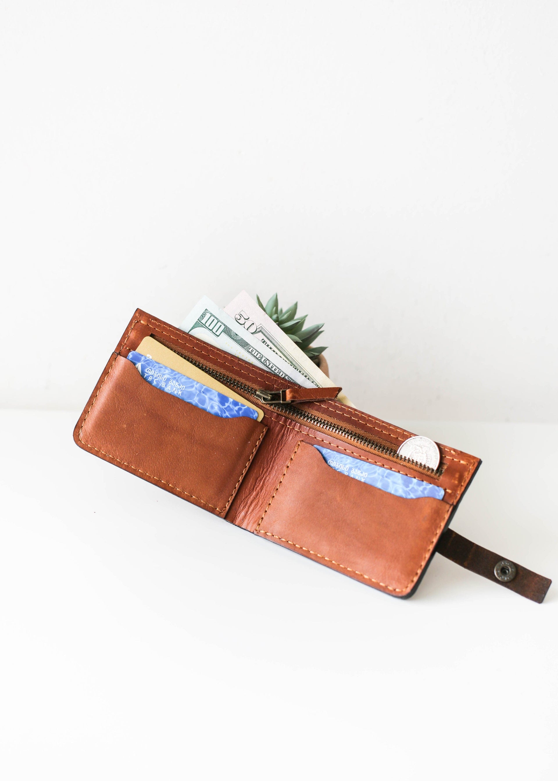 leather bifold wallet with zipper
