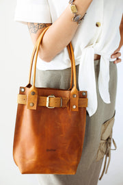 leather bag brown