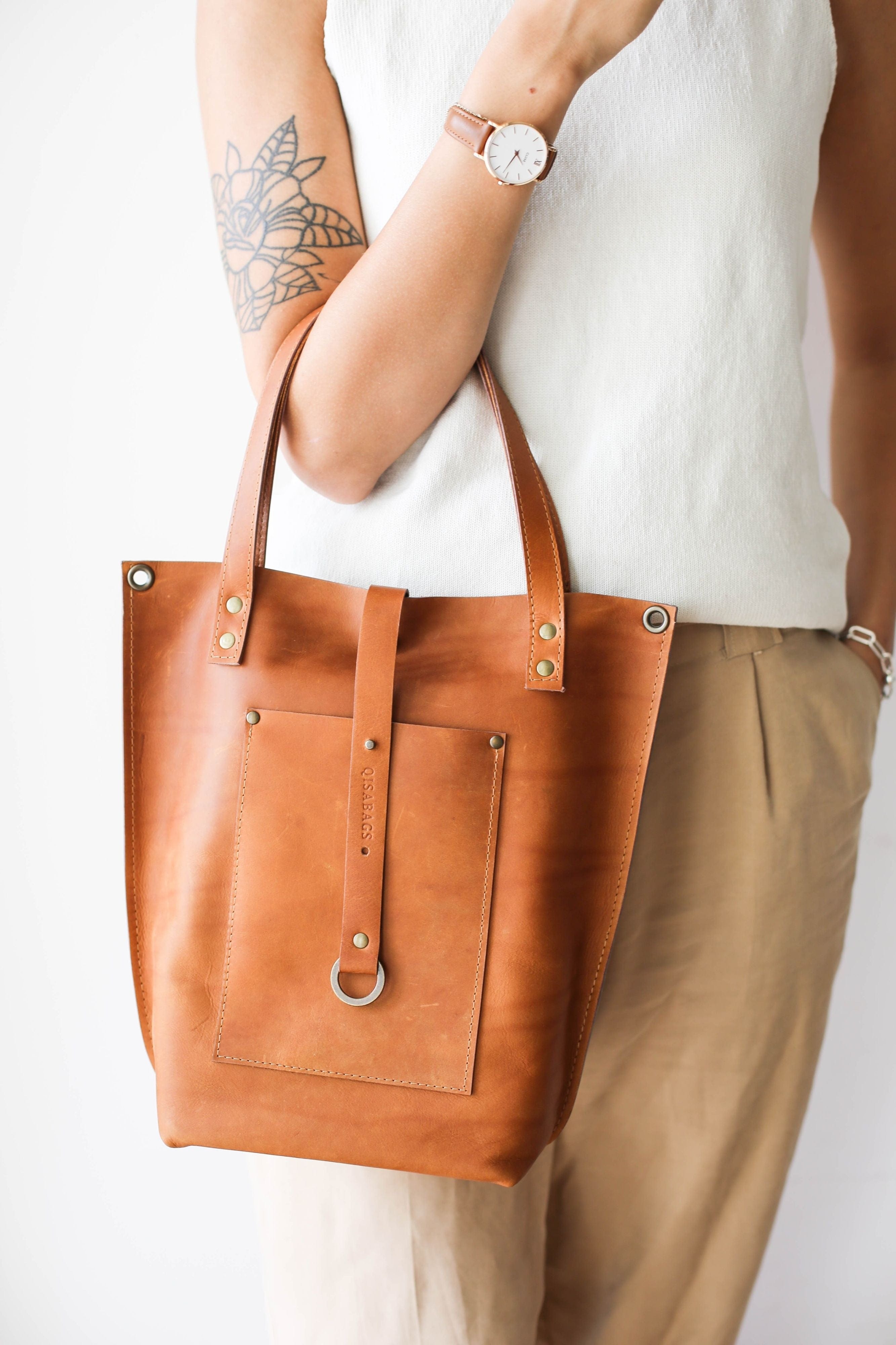 brown leather tote bag