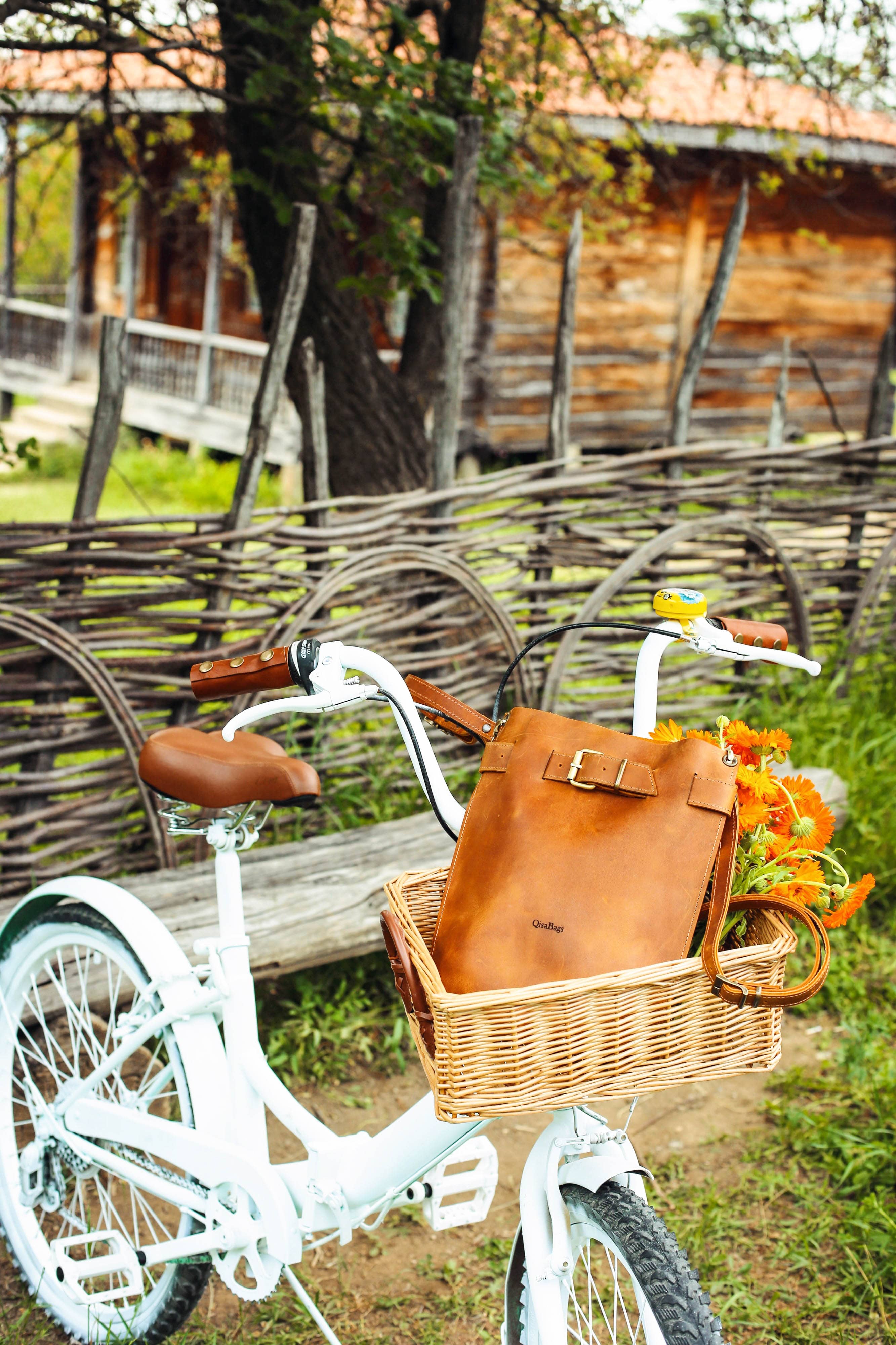 Vintage Brown leather Bag