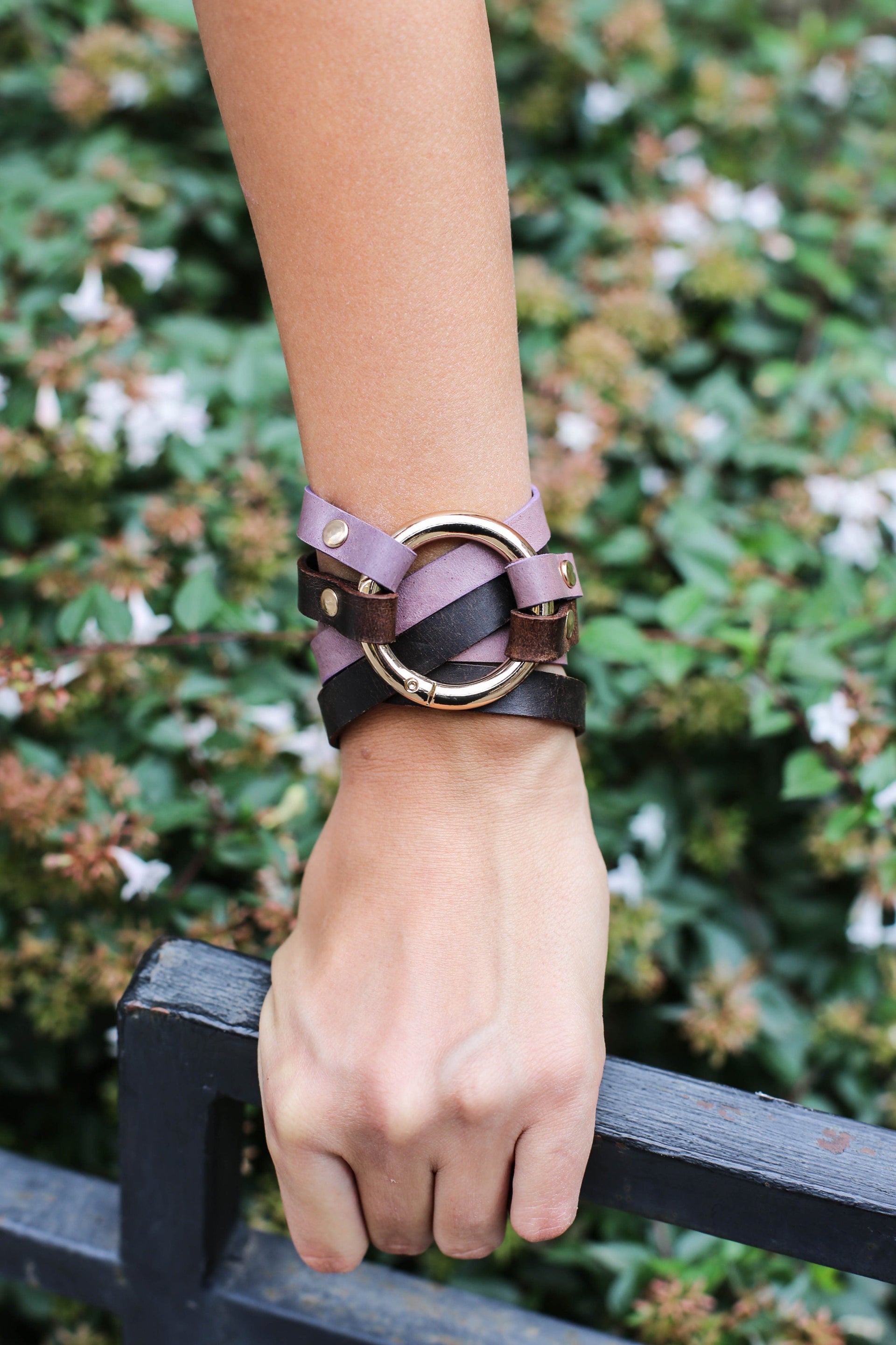 stylish leather bracelet for women
