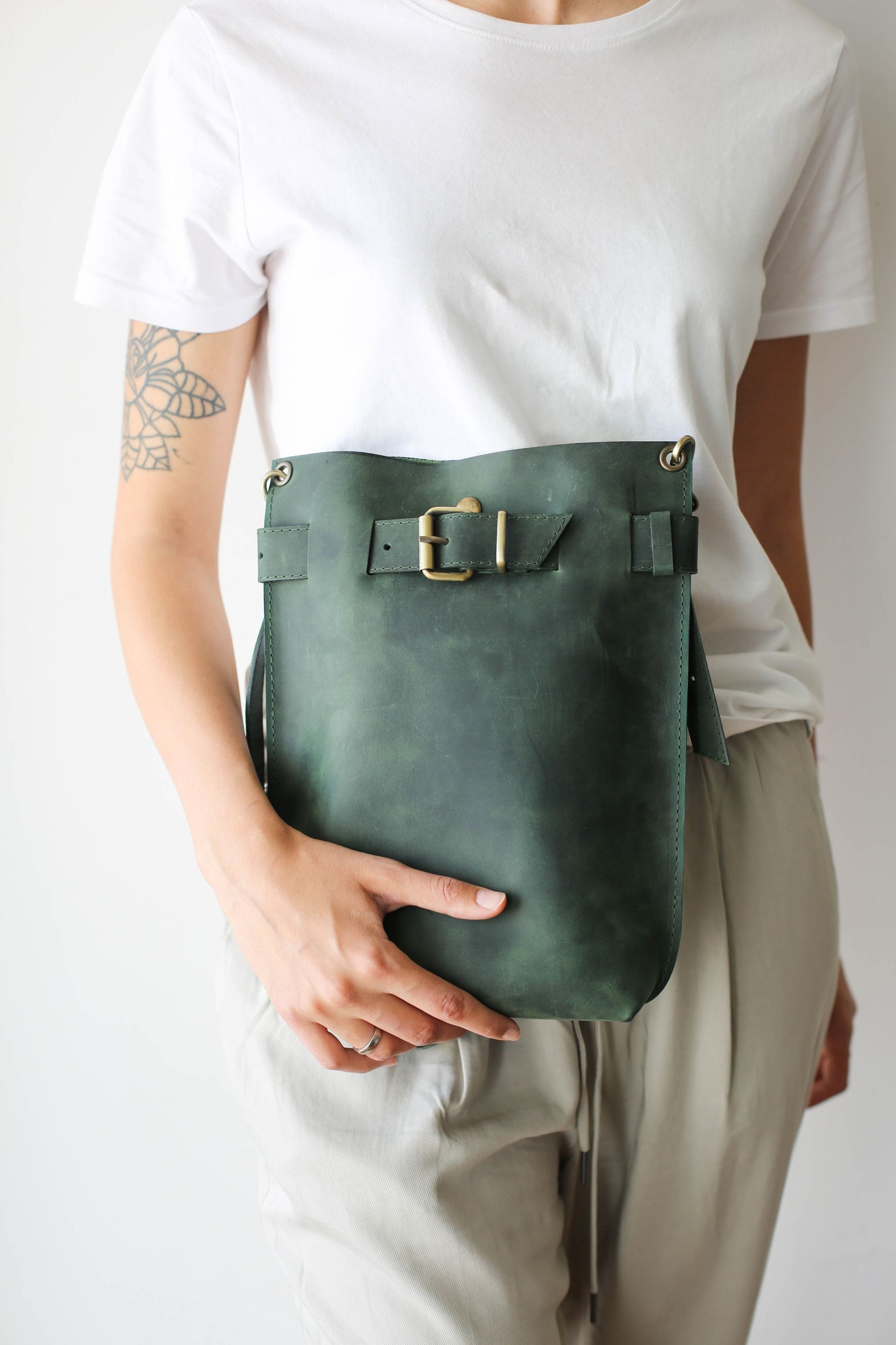 green leather shoulder bags