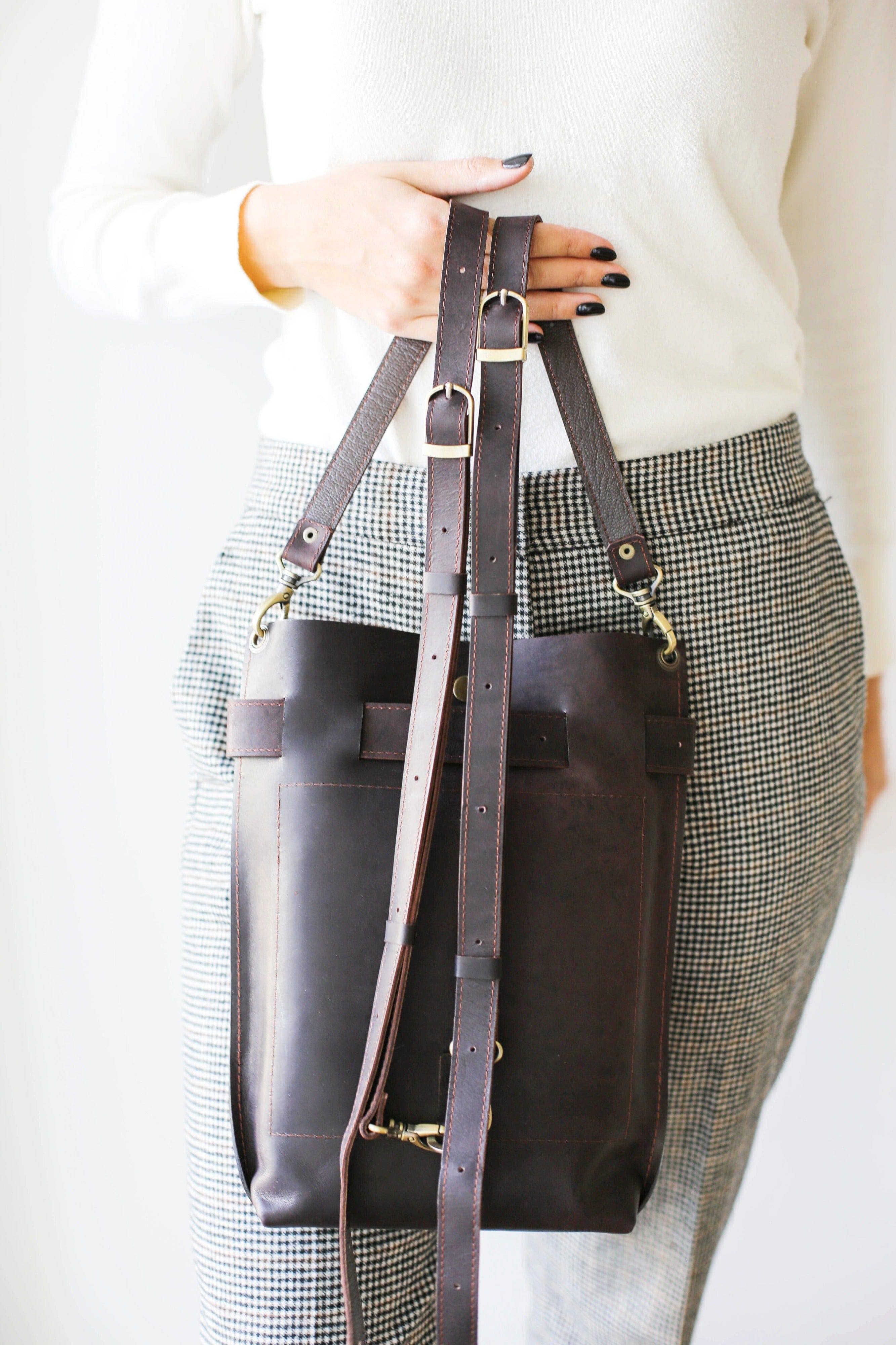 women's brown leather backpack