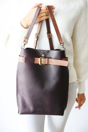 Minimalist leather bag