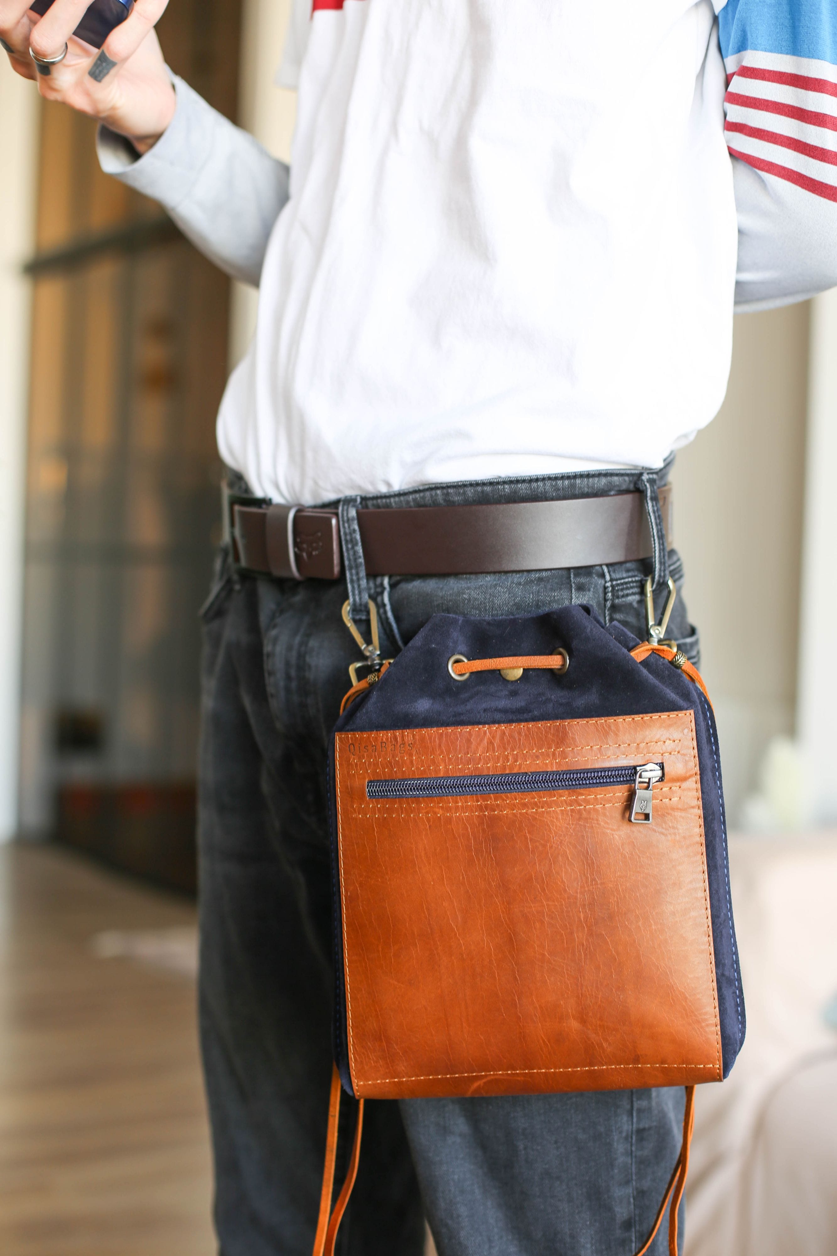 men's small leather crossbody bag