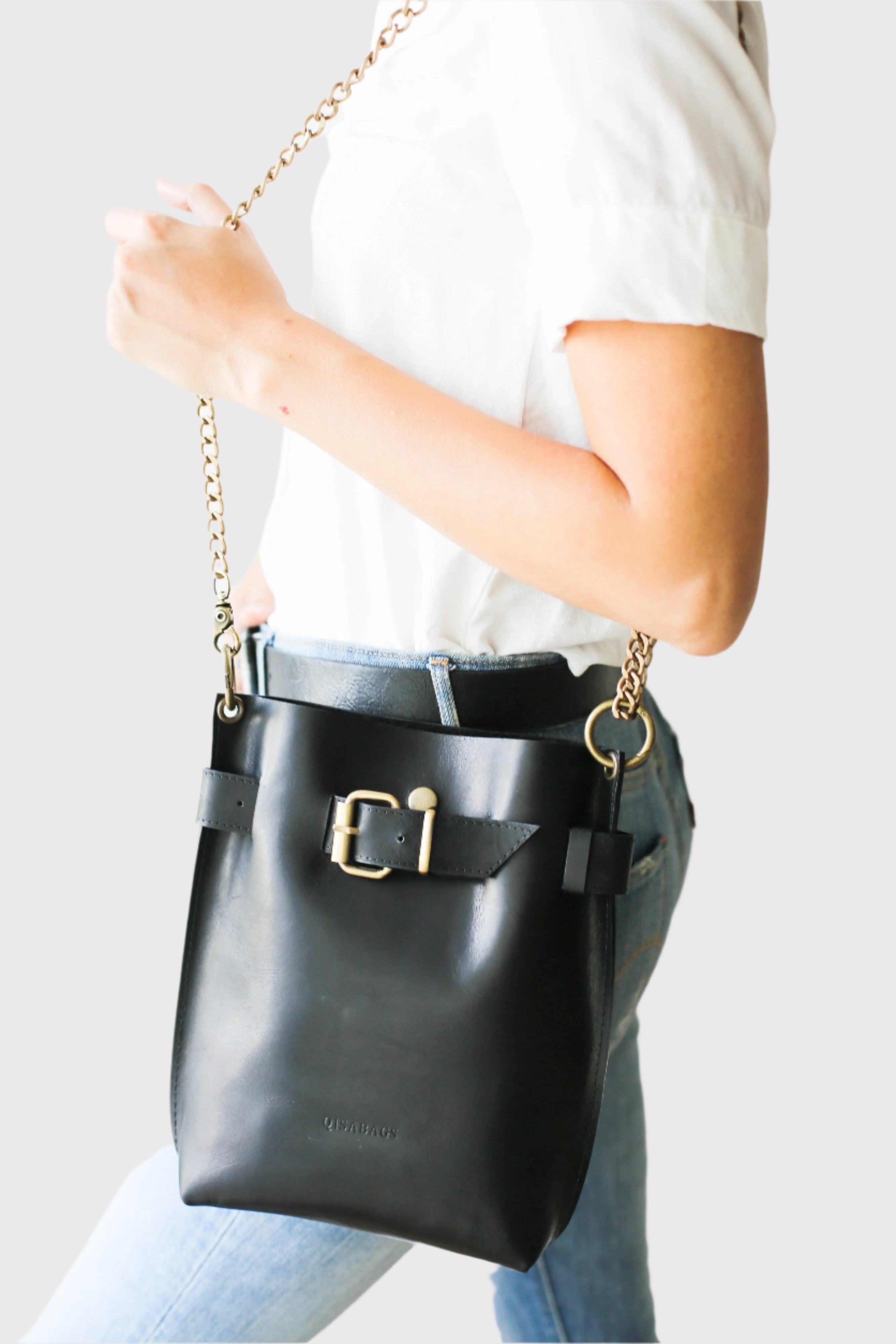 Black Crossbody bag with chain