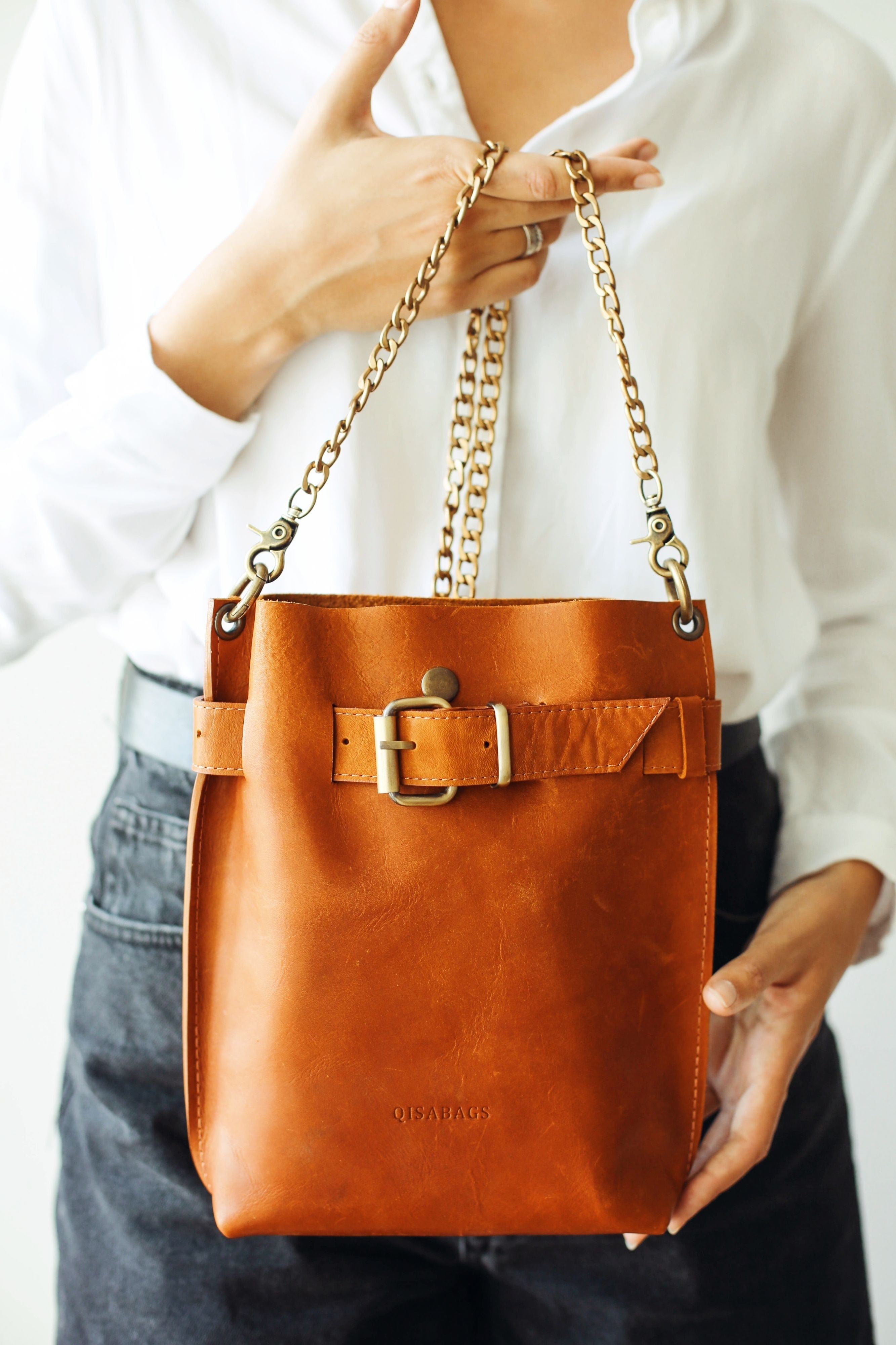 BRAND LEATHER Women's Genuine Leather Handbags Shoulder Bag Satchel Designer  Ladies Purse Crossbody Bags with Golden Metal Zipper (BROWN) : Amazon.in:  Fashion