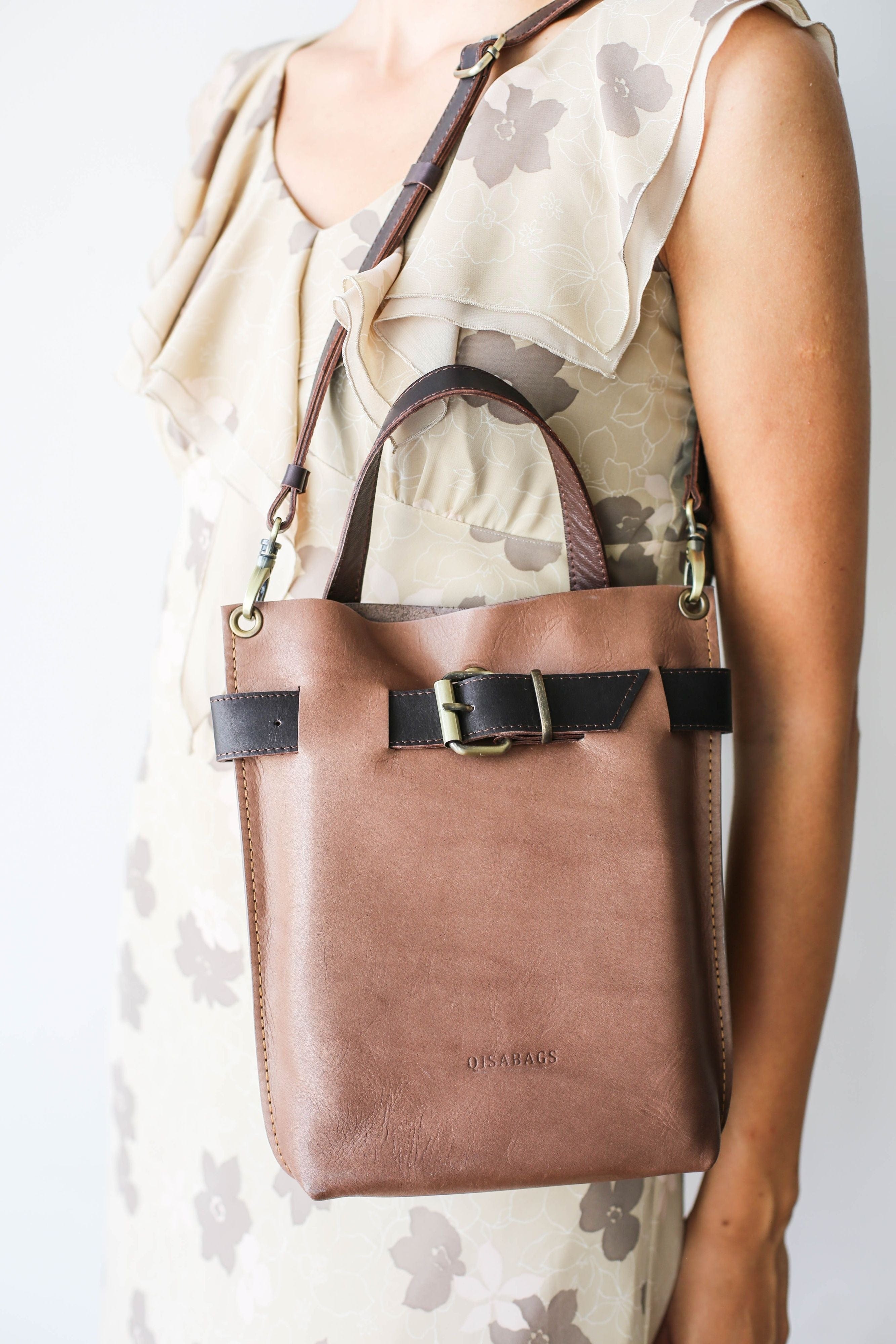 small leather shoulder bag