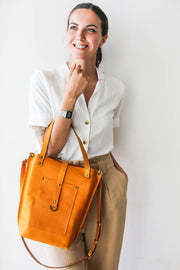 everyday leather tote